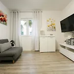 Kaya Old Town Zadar, Self Check-in, Balcony Ac Apartman *