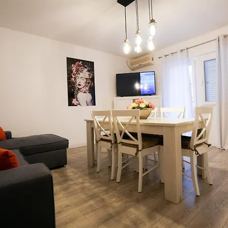 Apartment Kaya Old Town Zadar, Self Check-In, Balcony Ac アパート ザダル
